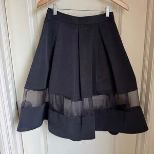 Express Black Pleated Waist Midi A-Line Skirt With Mesh Panel - Size 2